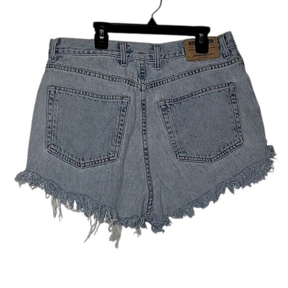 Eddie Bauer Womens Distressed High-Waist Denim Shorts Size 14 Medium Wash 100% C - Picture 3 of 4